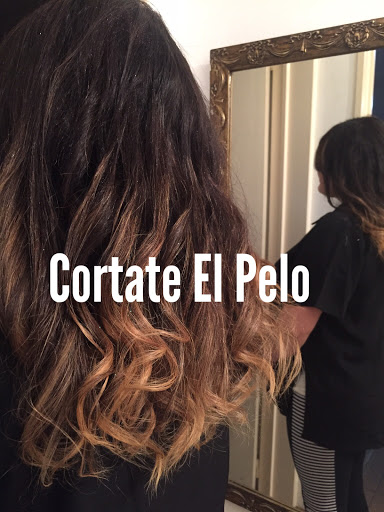 Córtate el pelo espacio unisex