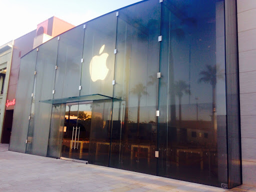 Computer Store «Apple Highland Village», reviews and photos, 4012 Westheimer Rd, Houston, TX 77027, USA