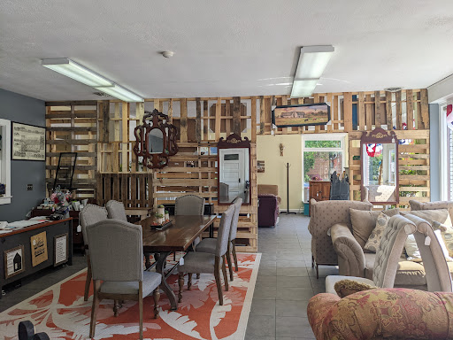 Furniture Store «Furniture4U of Lititz», reviews and photos, 243 S Broad St, Lititz, PA 17543, USA