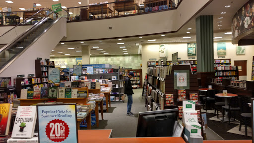 Barnes & Noble image