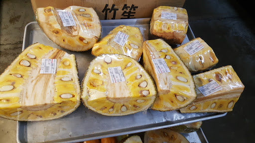 Asian Grocery Store «Lucky Market», reviews and photos, 7100 E Harry St, Wichita, KS 67207, USA