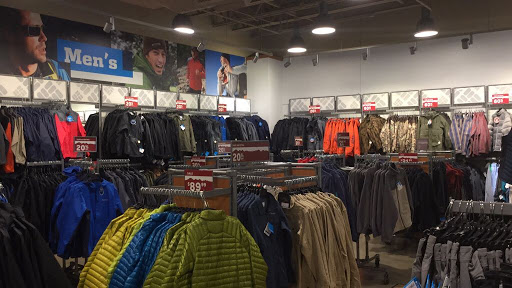 Sportswear Store «Columbia Sportswear Outlet Store at Cincinnati Premium Outlets», reviews and photos, 234 Premium Outlets Dr, Monroe, OH 45050, USA