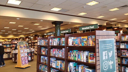 Book Store «Barnes & Noble», reviews and photos, 6260 Seven Corners Center, Falls Church, VA 22044, USA