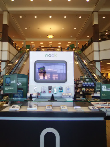Book Store «Barnes & Noble», reviews and photos, 791 S Main St, Orange, CA 92868, USA