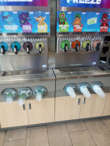 Gas Station «Cumberland Farms», reviews and photos, 318 County St, Taunton, MA 02780, USA