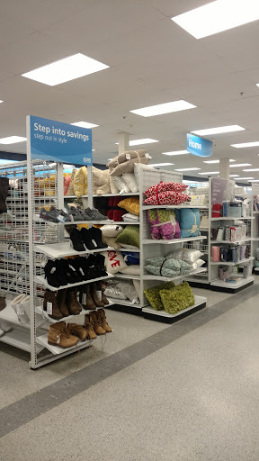 Clothing Store «Ross Dress for Less», reviews and photos, 3255 SW Cedar Hills Blvd, Beaverton, OR 97005, USA