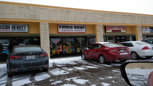 Tobacco Shop «Funky Bean Smoke Shop», reviews and photos, 1163 N Farnsworth Ave, Aurora, IL 60505, USA
