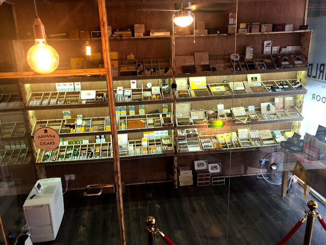 Cigar World - Shop