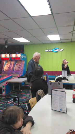 Bowling Alley «Rose Lanes Bowling Center», reviews and photos, 910 Rose Ln, Toccoa, GA 30577, USA