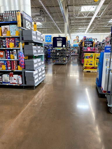 Department Store «Walmart Supercenter», reviews and photos, 632 Grassfield Pkwy, Chesapeake, VA 23322, USA