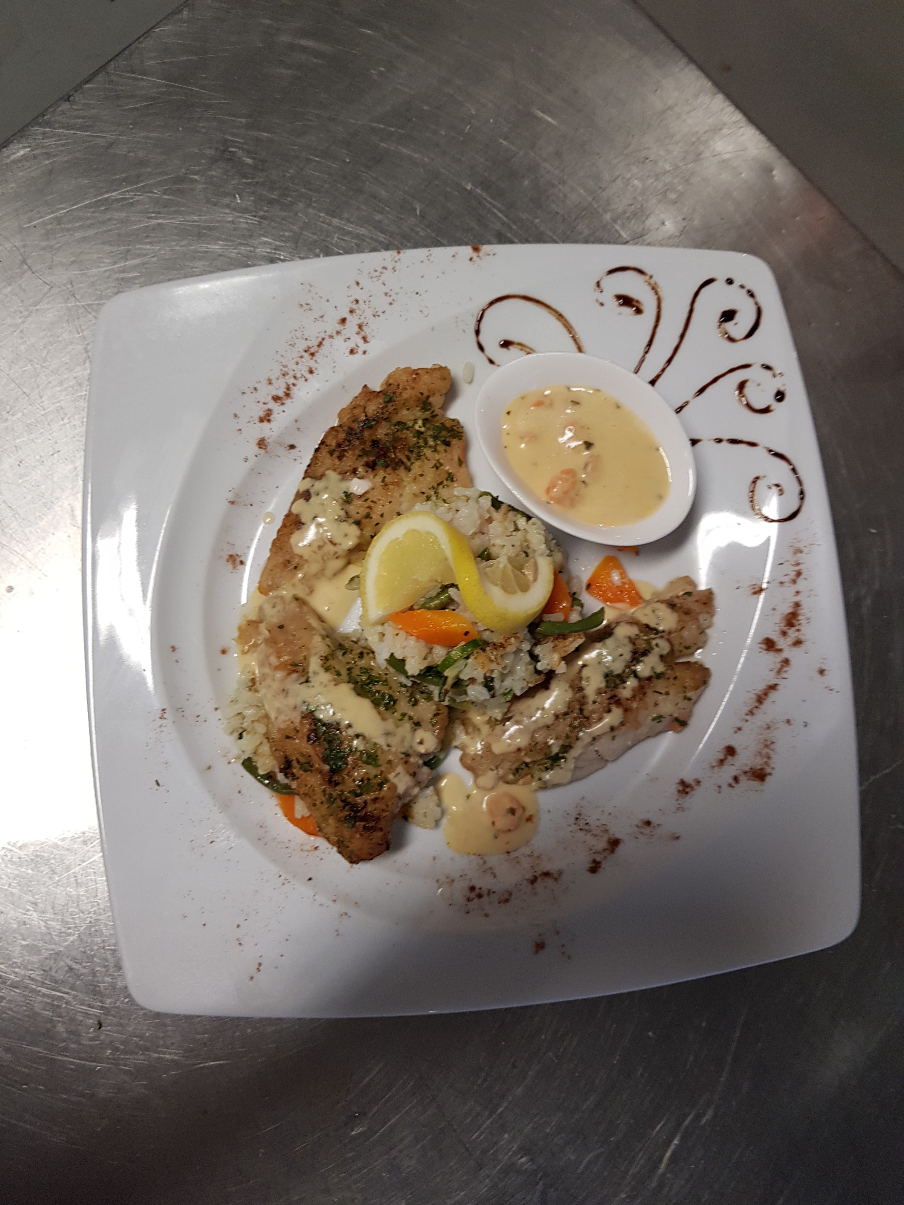 Photo n° 1 de l'avis de Chef..a fait le 15/06/2019 à 22:27