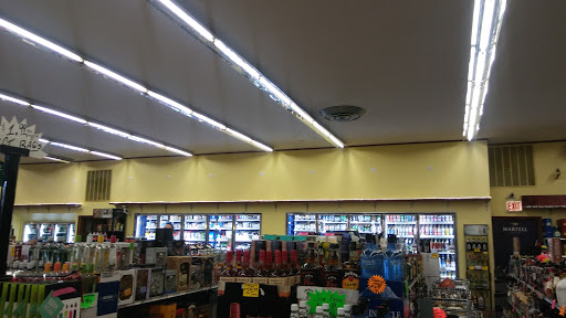 Liquor Store «Town & Country Liquors», reviews and photos, 2944 W 47th St, Chicago, IL 60632, USA