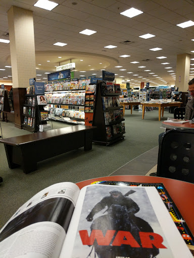 Book Store «Barnes & Noble», reviews and photos, 800 Settlers Ridge Center Dr, Pittsburgh, PA 15205, USA