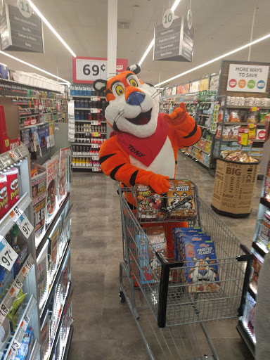 Grocery Store «Stop & Shop», reviews and photos, 44 Fenn Rd, Newington, CT 06111, USA