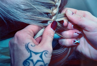Coiffure et ongles domicile. Hedwige HARDY LG à Coteaux-sur-Loire
