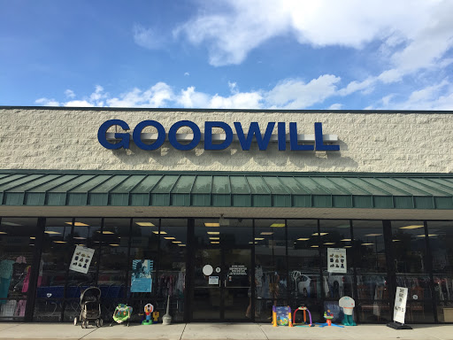 Goodwill, 524 N Antrim Way, Greencastle, PA 17225, USA, 