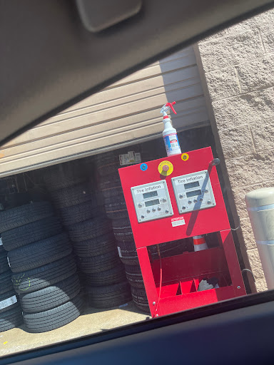 Tire Shop «Discount Tire», reviews and photos, 6616 Northwest Hwy, Dallas, TX 75231, USA