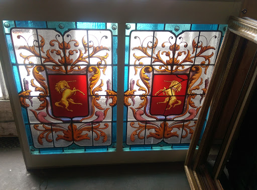 Antique Furniture Store «Lots of Furniture Antiques Warehouse», reviews and photos, 910 N Riverfront Blvd, Dallas, TX 75207, USA