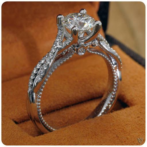 Jeweler «Cottage Hill Diamonds», reviews and photos, 125 N York St, Elmhurst, IL 60126, USA
