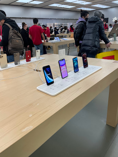 Computer Store «Apple Garden State Plaza», reviews and photos, 1 Garden State Plaza Blvd, Paramus, NJ 07652, USA