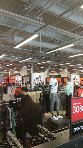 Sporting Goods Store «Nike Factory Store», reviews and photos, 71 Aquarium Way, Long Beach, CA 90802, USA