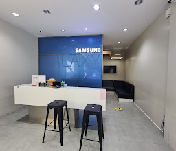 Samsung Experience Store - Mall Bali Galeria photo