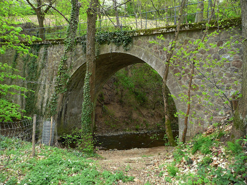 Gare du Tacot. Quincié à Quincié-en-Beaujolais