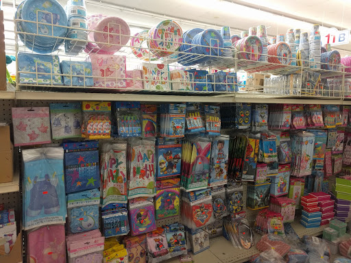 Shopping Mall «Bell Shopping Center», reviews and photos, 5029 E Florence Ave, Bell, CA 90201, USA