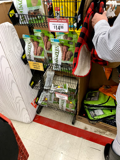 Home Improvement Store «Tractor Supply Co.», reviews and photos, 540 10th St #150, Floresville, TX 78114, USA