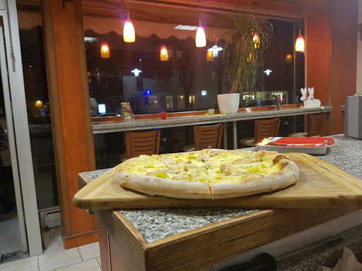 Casa Della Pizza