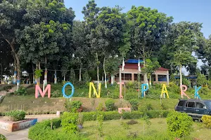 Moni Park image