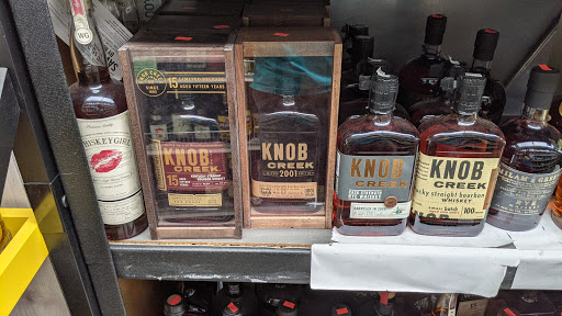 Grocery Store «La Riviera Market and Spirits», reviews and photos, 9331 La Riviera Dr, Sacramento, CA 95826, USA