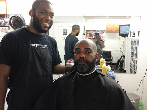 Barber Shop «In & Out Barber Shop», reviews and photos, 1422 Disston St, Tallahassee, FL 32310, USA