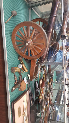 Pawn Shop «University Gun & Pawn Shop», reviews and photos, 2012 E Fletcher Ave, Tampa, FL 33612, USA