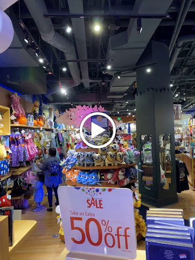 Toy Store «Disney Store», reviews and photos, 1961 Chain Bridge Rd, McLean, VA 22102, USA