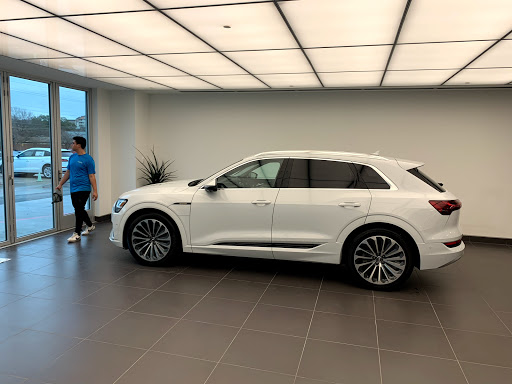 Audi Dealer «Audi Dallas», reviews and photos, 5033 Lemmon Ave, Dallas, TX 75209, USA