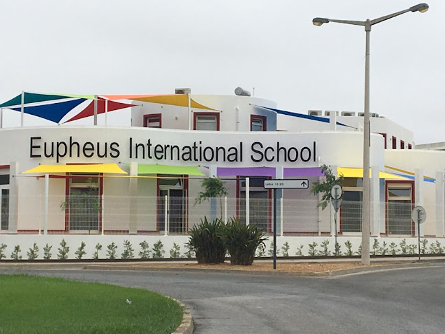 Avaliações doEupheus International School em Loulé - Escola
