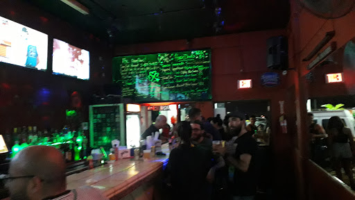 Lucky Irish Pub