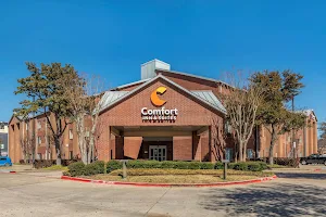 Comfort Inn & Suites North Dallas-Addison image