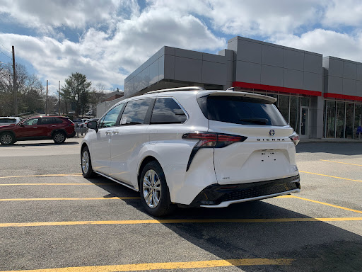 Toyota Dealer «Wellesley Toyota», reviews and photos, 234 Worcester St, Wellesley, MA 02481, USA