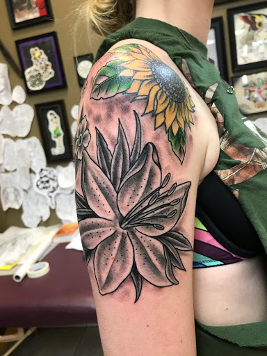 Find cute best friend tattoo ideas for your next unique tattoo in Chandler at Classic Tattoo