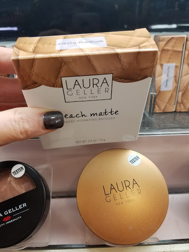 Hair Salon «Ulta Beauty», reviews and photos, 112 Danada Square W, Wheaton, IL 60187, USA