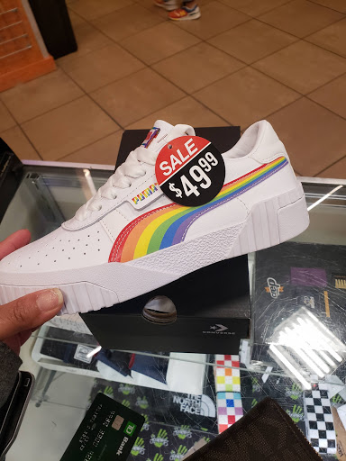 Shoe Store «Journeys», reviews and photos, 42B W 14th St, New York, NY 10011, USA