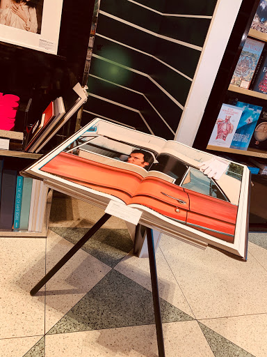 Book Store «TASCHEN Store Miami», reviews and photos, 1111 Lincoln Rd, Miami Beach, FL 33139, USA
