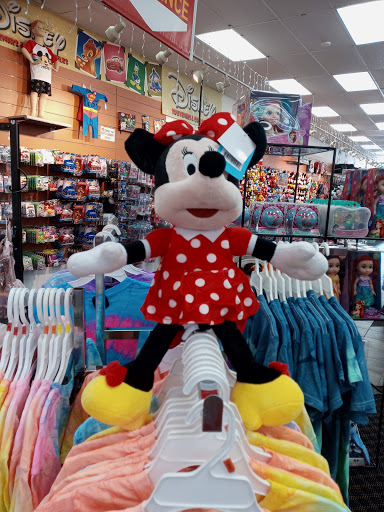 Souvenir Store «Big Bargain World Inc», reviews and photos, 8520 International Dr, Orlando, FL 32819, USA