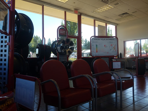 Tire Shop «Discount Tire», reviews and photos, 12410 S Meridian, Puyallup, WA 98373, USA