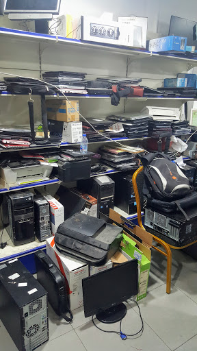 المطور لصيانة الحاسب 