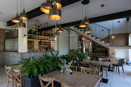 Dworska Stodoła - sala bankietowa/ restauracja Dworska 2G, 32-310 Klucze, Polska