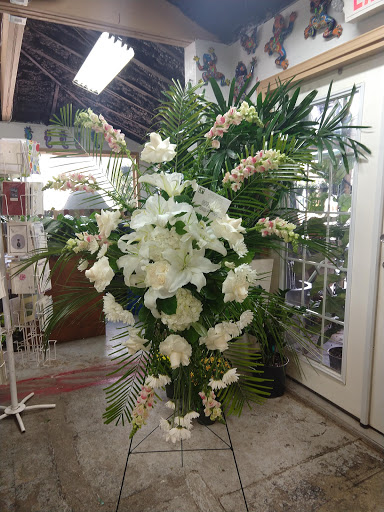 Florist «Tanglewood Flowers & Garden», reviews and photos, 5518 Dolores St, Houston, TX 77056, USA
