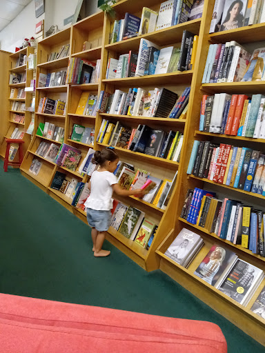 Book Store «Womrath Book Shop», reviews and photos, 76 Pondfield Rd, Bronxville, NY 10708, USA